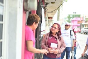 Casa por casa, escuchando a la gente, Daniela Griego construye la ruta de la continuidad por la transformación de Xalapa