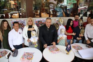 Con bombo y platillo fue presentado el cartel de lucha libre de la Promotora de Clase Mundial
