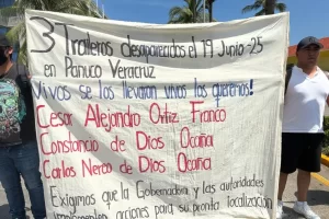 Familiares buscan a 3 traileros desaparecidos en Veracruz