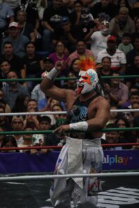 Promotora de Clase Mundial desata la locura