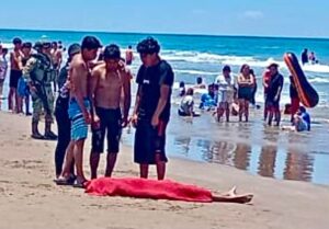 Adolescente muere ahogado en playa “Mis Amores” de Tuxpan