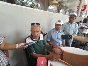 Jubilados denuncian presunta negligencia médica y falta de atención oncológica en el ISSSTE de Xalapa