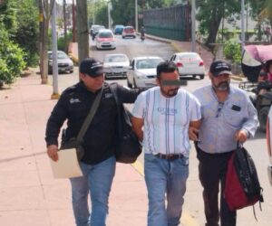 Detienen a profesor del COBAEV de Agua Dulce por presunto abuso a menor