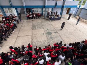 UX y Club Rotario clausuran en Las Vigas proyecto “Empoderamiento de niñas de hoy, líderes del futuro”