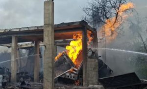 Evacúan zona por explosión en Puebla