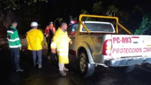 Hombre de 61 años muere alcanzado por rayo