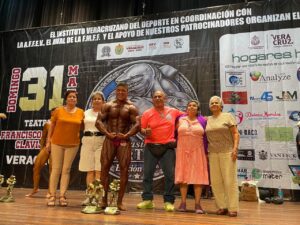 Orizabeño se corona como Mr. Tiburón 2026