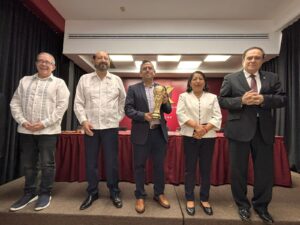 Universidad de Xalapa inaugura exposición internacional de humor gráfico
