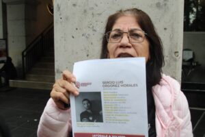 Madre exige búsqueda de taxista desaparecido en Xalapa