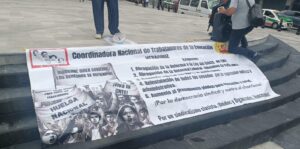 CNTE protesta en Xalapa contra reforma ISSSTE