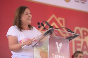 Veracruz busca convenio con CFE para escuelas