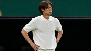 Técnico de Corea lamenta error que dio triunfo a México