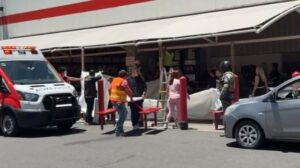 Adulto mayor fallece tras atragantarse en tienda Costco