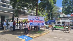 Exigen fin a bloqueo económico