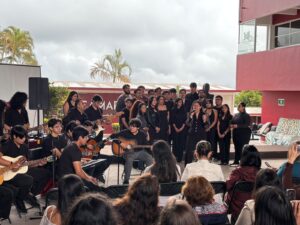 El talento florece en la Universidad de Xalapa con el cierre de Experiencias Culturales