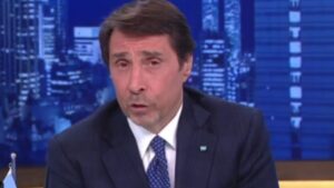 Periodista argentino ofrece disculpa pública tras polémica por comentarios durante Mundial