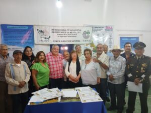 Agraristas universitarios recibieron al senador, Manuel Huerta Ladrón de Guevara