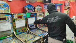 Por violación a la ley federal de juegos y sorteos, FGR asegura 15 minicasinos durante cateo en Veracruz