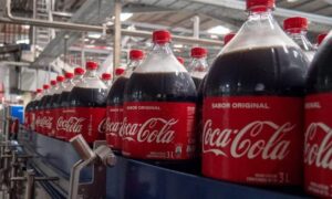 Coca-Cola aumenta precios de refrescos hasta 5 pesos