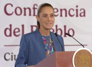 Sheinbaum reta al PAN a crear sus propias conferencias
