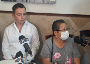 Madre pide a Nahle revisar caso de Martín N.; denuncia irregularidades