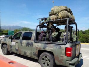 Arriban más de 300 militares para reforzar seguridad en Guerrero