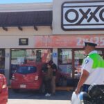 Se impacta contra un OXXO