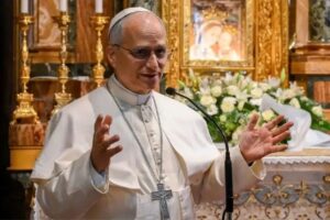 Rosa Icela acudirá al Vaticano para invitar al papa León XIV a México