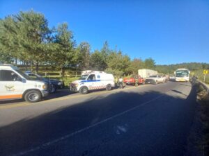 Fuerte accidente en Acajete deja a dos personas sin vida