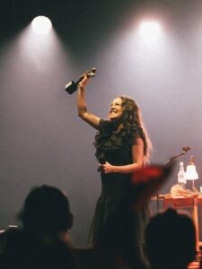 Natalia Lafourcade recibirá premio en España por su trabajo en la música