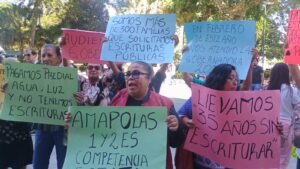 Vecinos de Amapolas 1 y 2 en Veracruz exigen regularización de terrenos