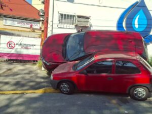 Fuerte accidente sobre Lázaro Cárdenas a la altura de la CAEV