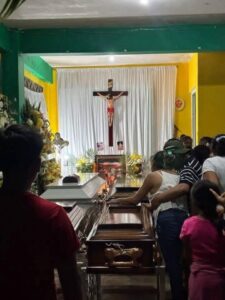 En San Andrés Tuxtla reciben a los 5 integrantes que fallecieron en accidente  en Alvarado
