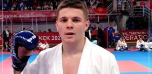 Detienen a campeón mundial de taekwondo por extorsión en Rusia