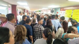 Docentes tomaron la Subdirección de Secundarias Técnicas