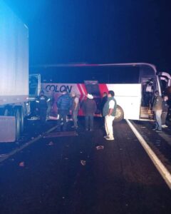 Intento de asalto en cumbres de Maltrata ocasiona accidente