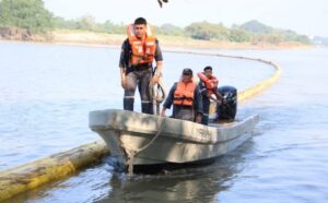 PEMEX inicia recuperación del hidrocarburo derramado al norte de Veracruz: Rocío Nahle