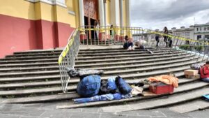 Inician los preparativos para celebrar a San Rafael Guízar y Valencia en la Catedral Metropolitana de Xalapa.
