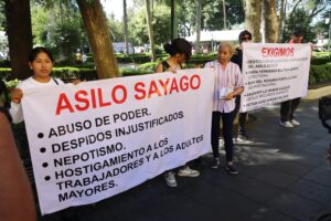 Protestan trabajadores del asilo Sayago