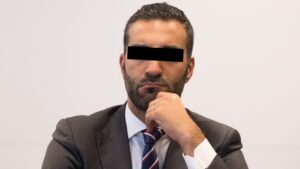 Simón Levy, exsubsecretario de Turismo, detenido por dos órdenes de aprehensión