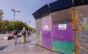 Palacio Nacional amurallado ante marcha del 25N