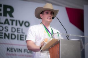 Carlos Alejandro Bautista diputado local por Uruapan denuncia que hay una lista de personas amenazadas de muerte