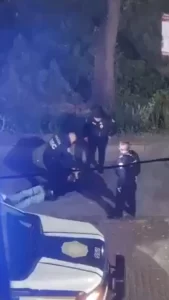 Policias agreden y privan de la vida