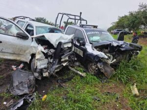 Fatal choque frontal en la carretera Sayula–Ciudad Alemán deja un muerto y cinco lesionados