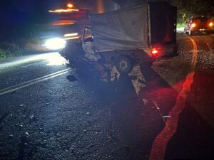 Conductor alcoholizado provocó un choque en la carretera Xalapa–Perote; tres heridos y fuga del responsable