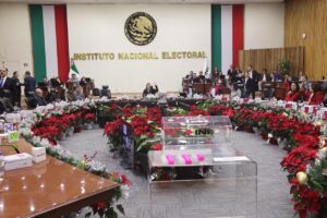 Partidos reciben multas millonarias del INE por irregularidades administrativas