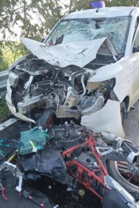 Sin saberlo, madre causa la muerte de su hija en fatal accidente