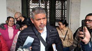 Extrabajadores del Seguro Popular exigen pago de adeudos; reclaman más de 50 mdp