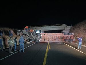 Choque múltiple en la autopista Amozoc–Perote deja dos personas sin vida y provoca cierre de la vía