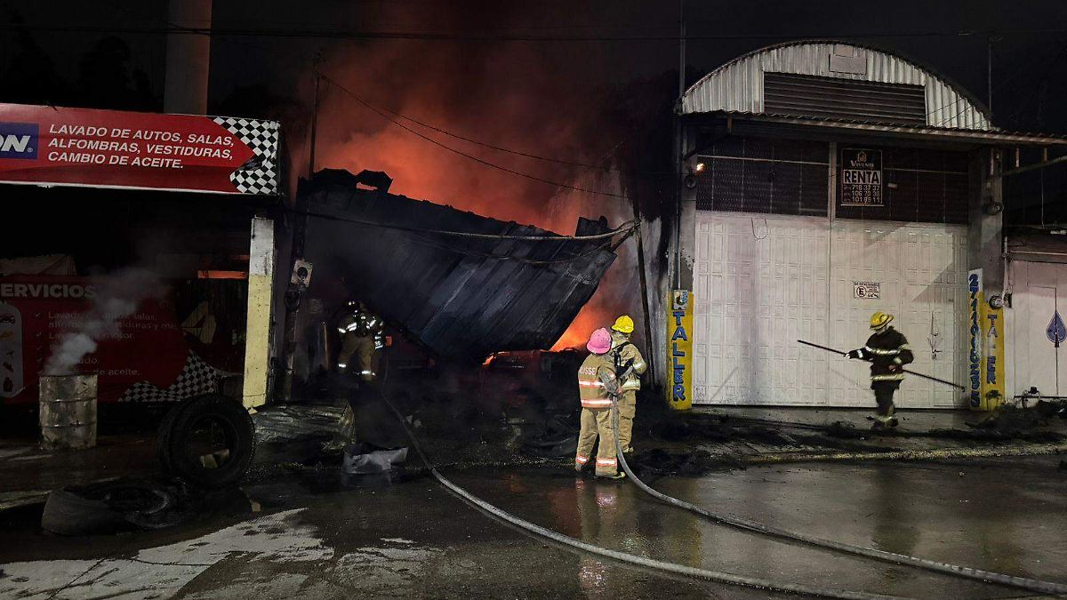 Incendio en vulcanizadora de Córdoba, Veracruz junto a la ESBAO